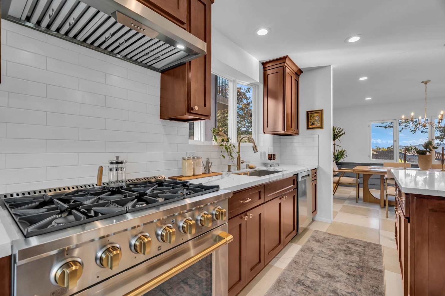 Elfyer - Glendale, CA House - For Sale