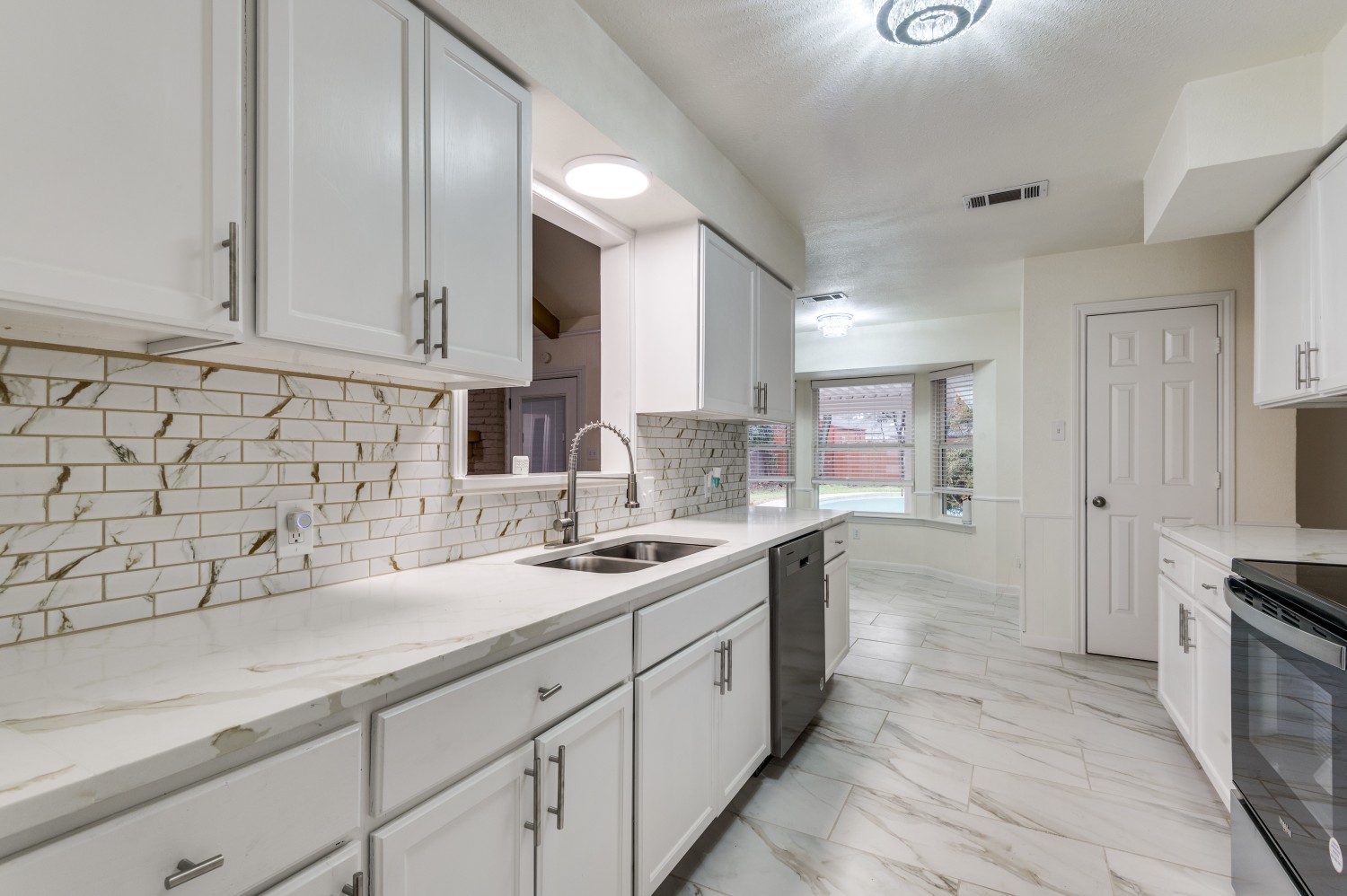 Elfyer - Duncanville, TX House - For Sale