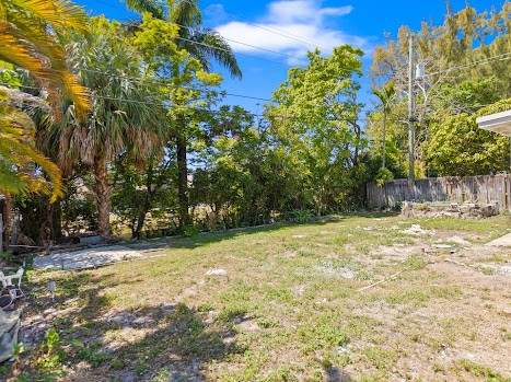 Elfyer - Oakland park, FL House - For Sale