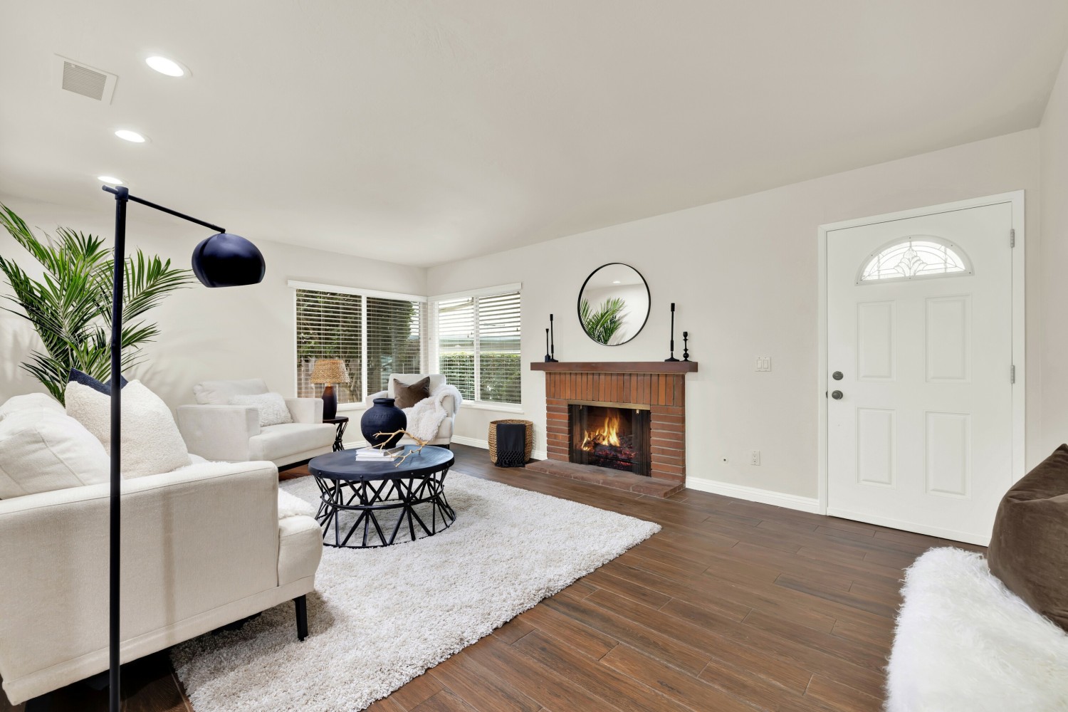 Elfyer - San Diego, CA House - For Sale