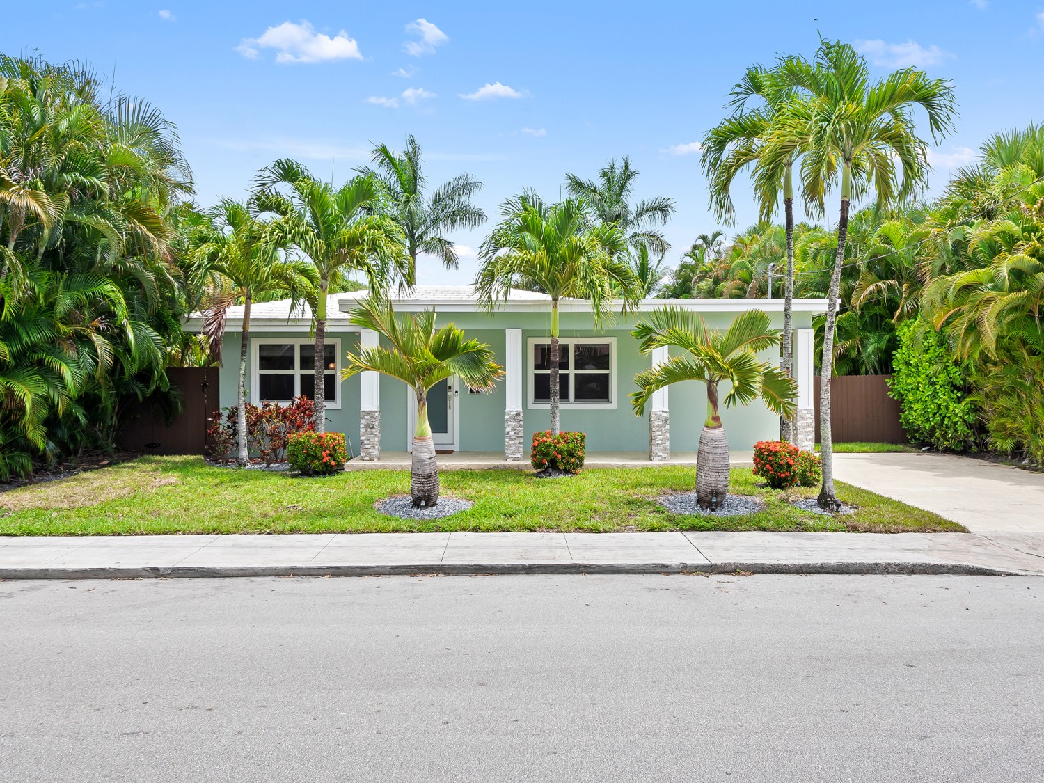 Elfyer - Fort Lauderdale, FL House - For Sale
