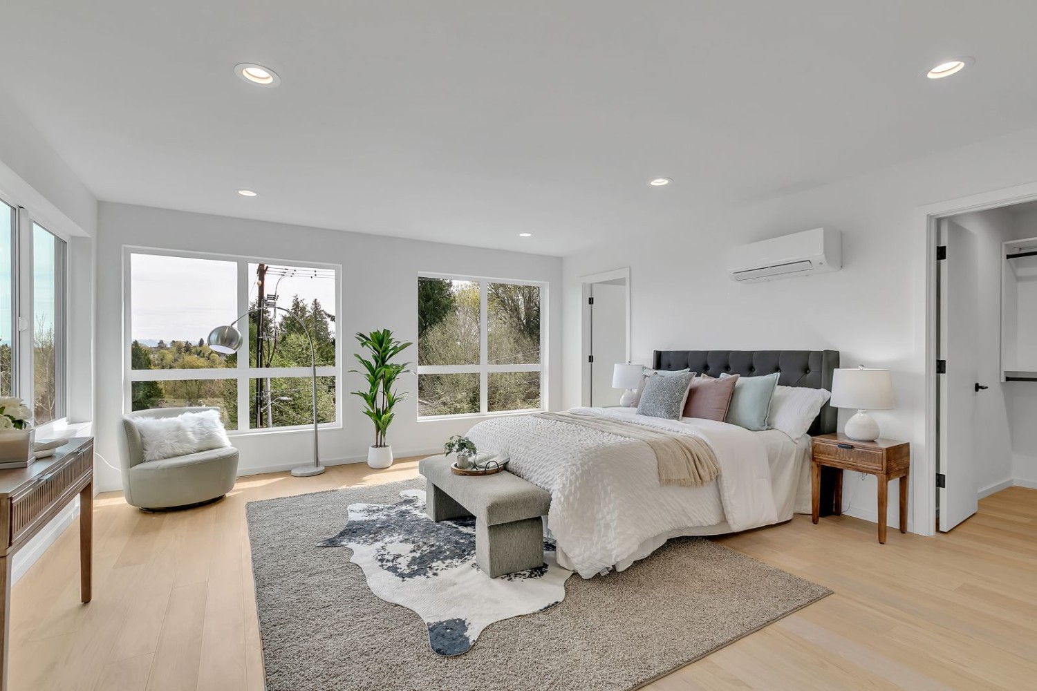Elfyer - Seattle, WA House - For Sale