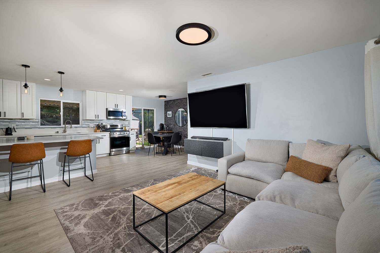 Elfyer - Poway, CA House - For Sale