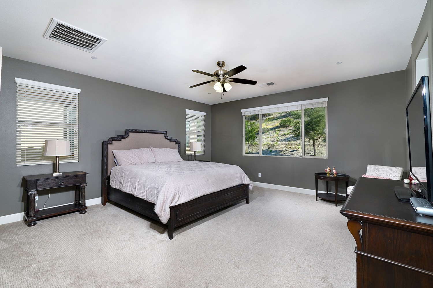 Elfyer - Vista, CA House - For Sale