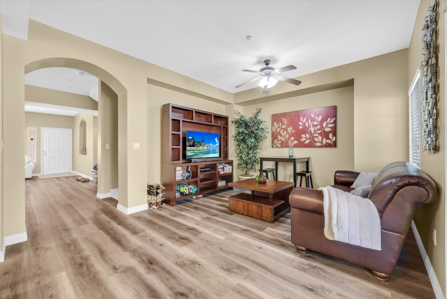 Elfyer - West Covina, CA House - For Sale