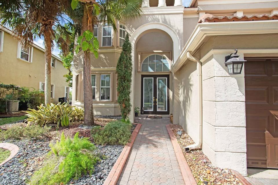 Elfyer - Miramar, FL House - For Sale