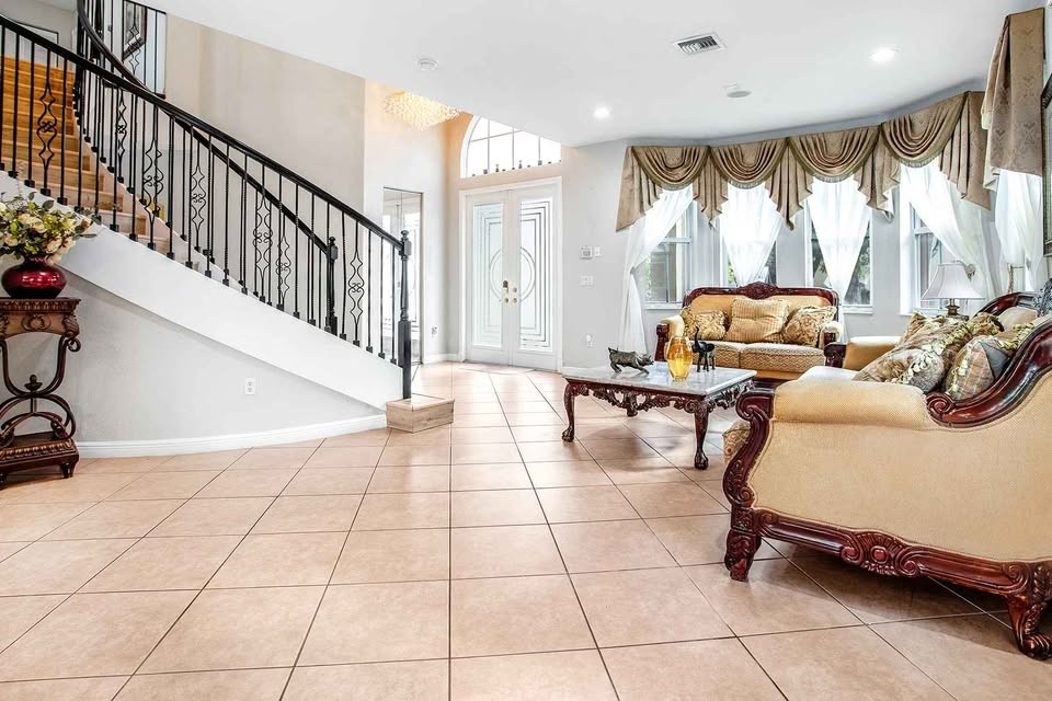 Elfyer - Miramar, FL House - For Sale