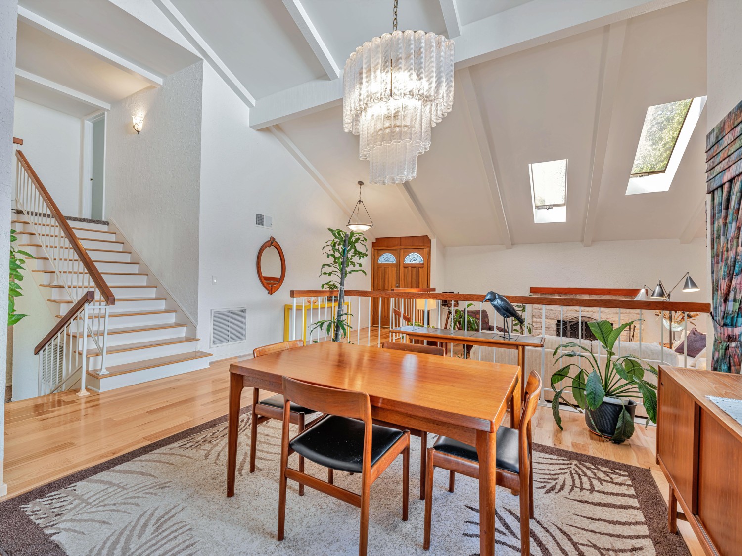 Elfyer - Calabasas, CA House - For Sale