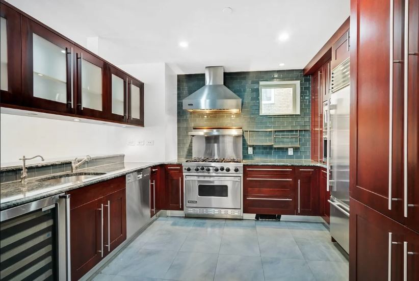 Elfyer - New York, NY House - For Sale