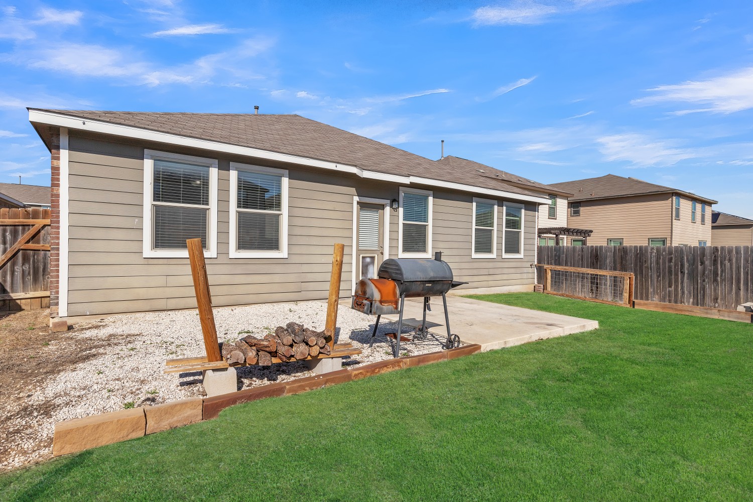 Elfyer - New Braunfels, TX House - For Sale