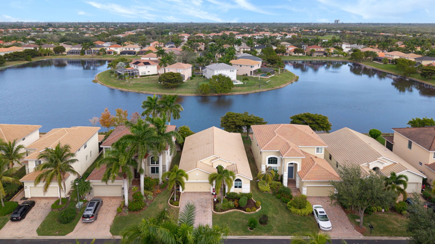 Elfyer - FT MYERS, FL House - For Sale