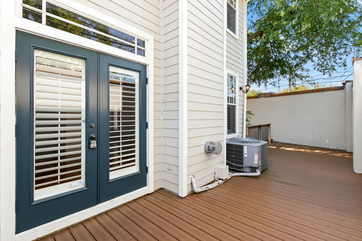 Elfyer - Tampa, FL House - For Sale