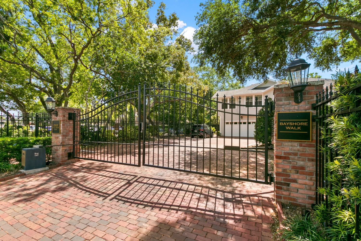 Elfyer - Tampa, FL House - For Sale