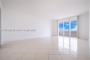 Elfyer - MIAMI BEACH, FL House - For Sale