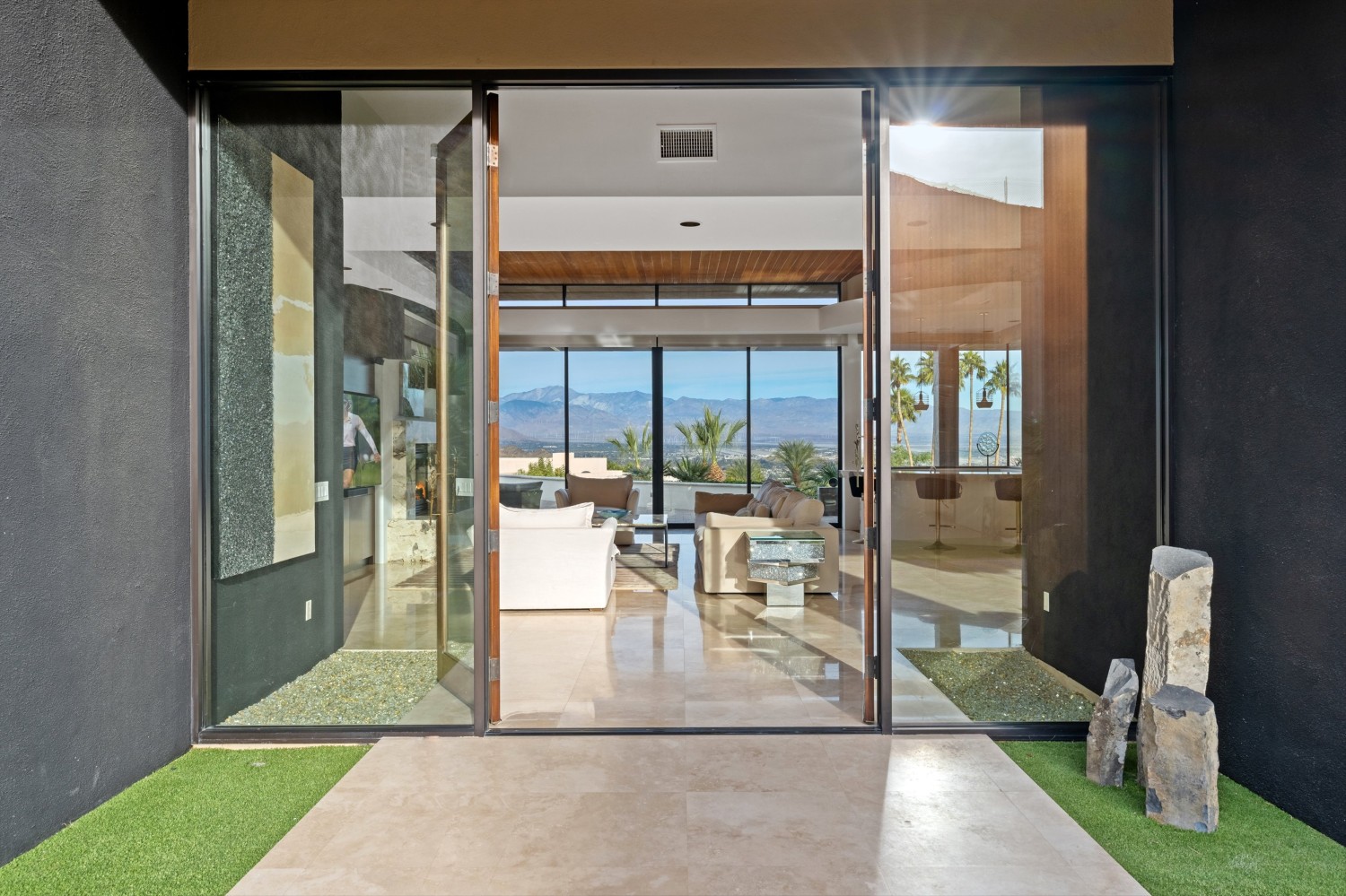 Elfyer - Rancho Mirage, CA House - For Sale