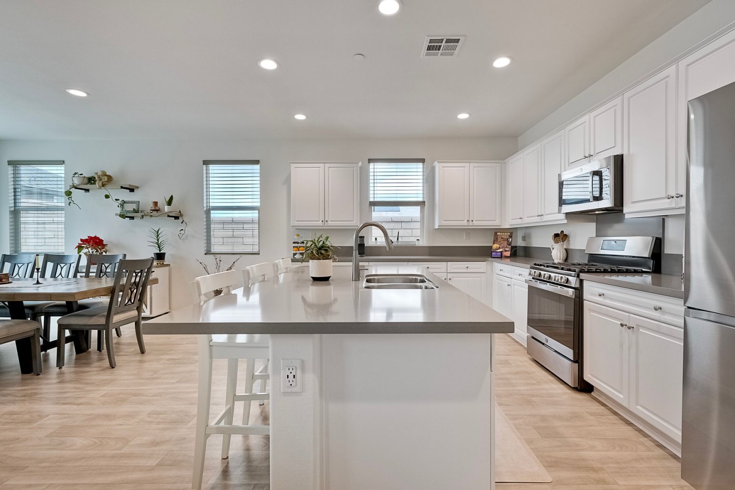 Elfyer - Menifee, CA House - For Sale