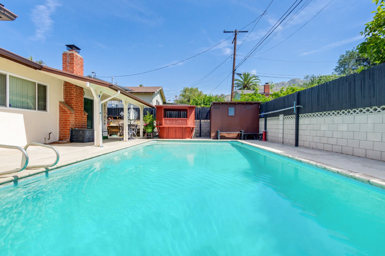 Elfyer - Azusa, CA House - For Sale