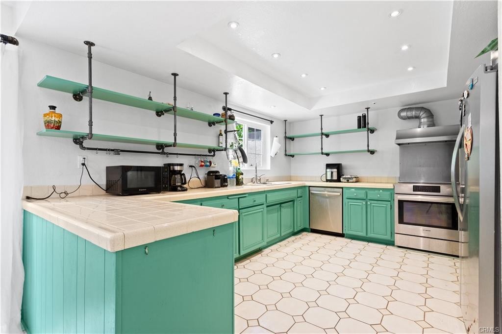 Elfyer - Chatsworth, CA House - For Sale