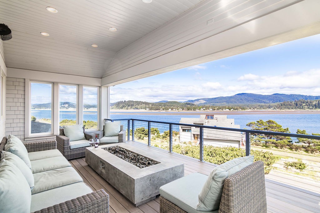 Elfyer - Gleneden Beach, OR House - For Sale