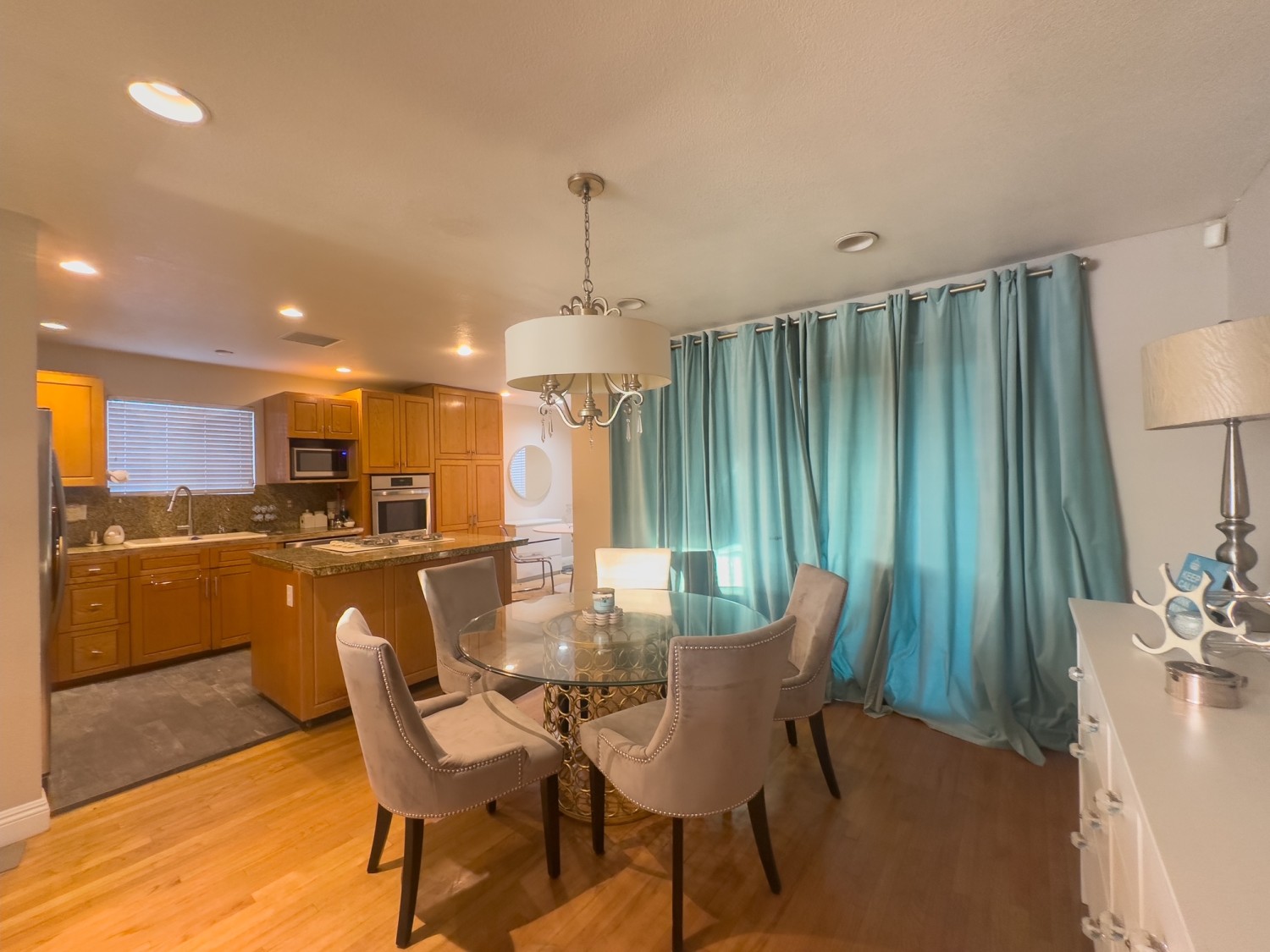 Elfyer - Carson, CA House - For Sale