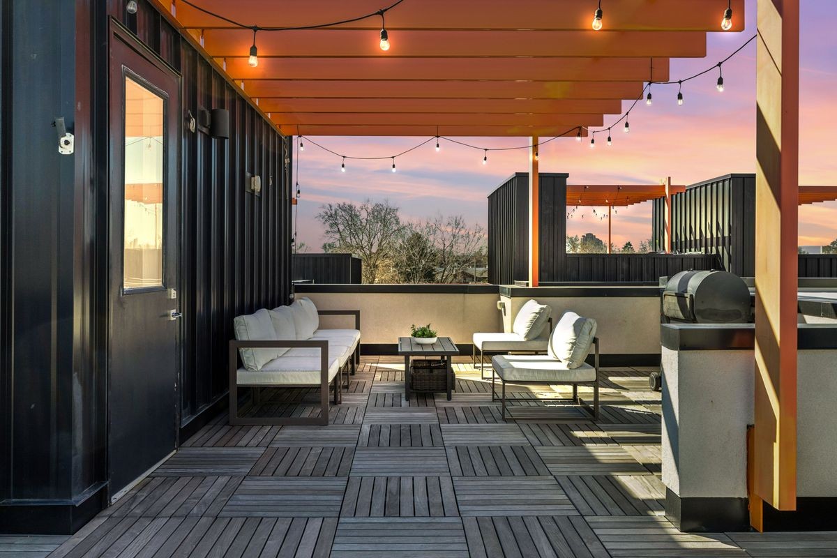 Elfyer - Denver, CO House - For Sale