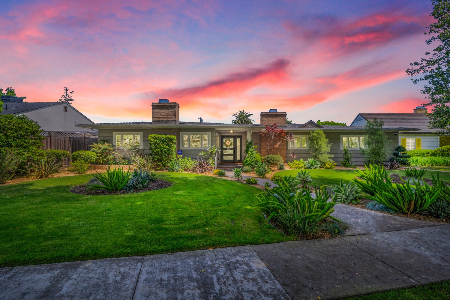 Elfyer - Long Beach, CA House - For Sale