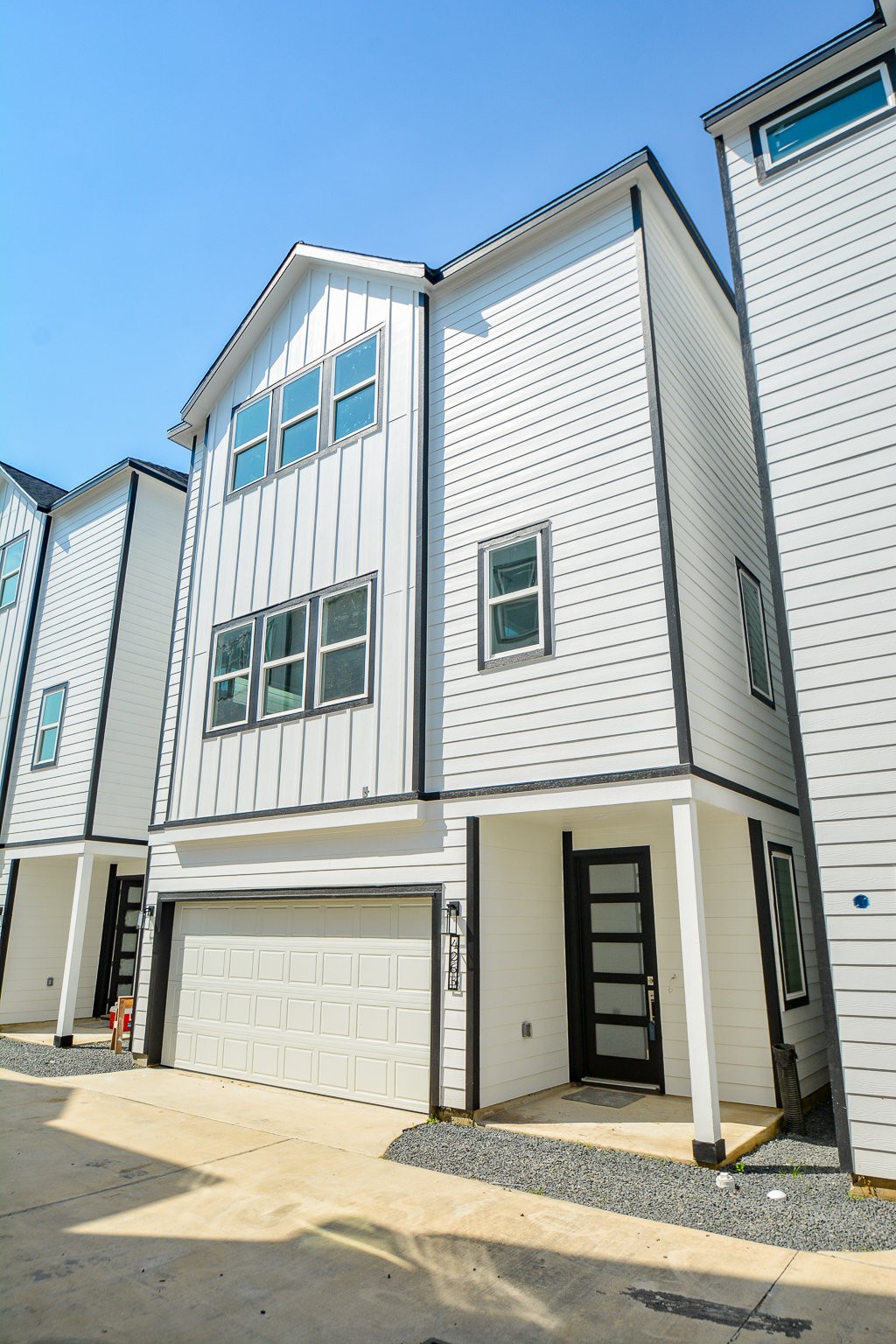 Elfyer - Houston, TX House - For Sale