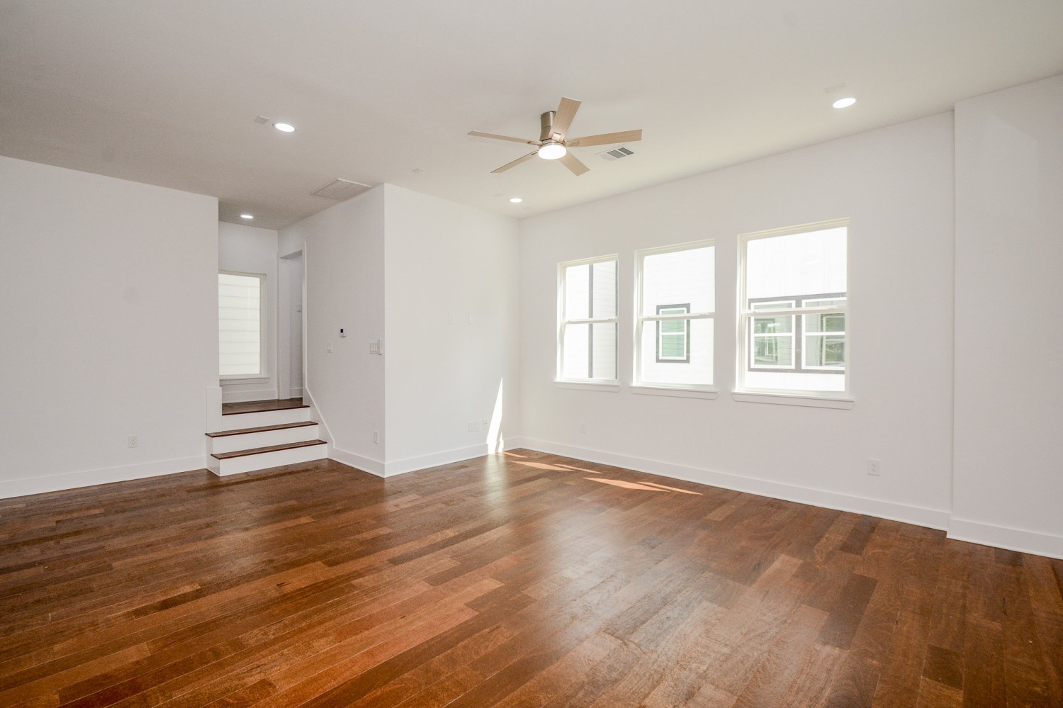Elfyer - Houston, TX House - For Sale