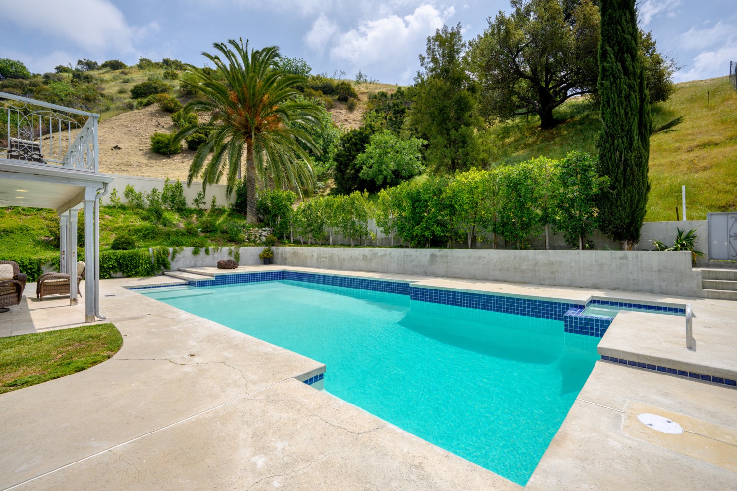 Elfyer - Sun Valley, CA House - For Sale