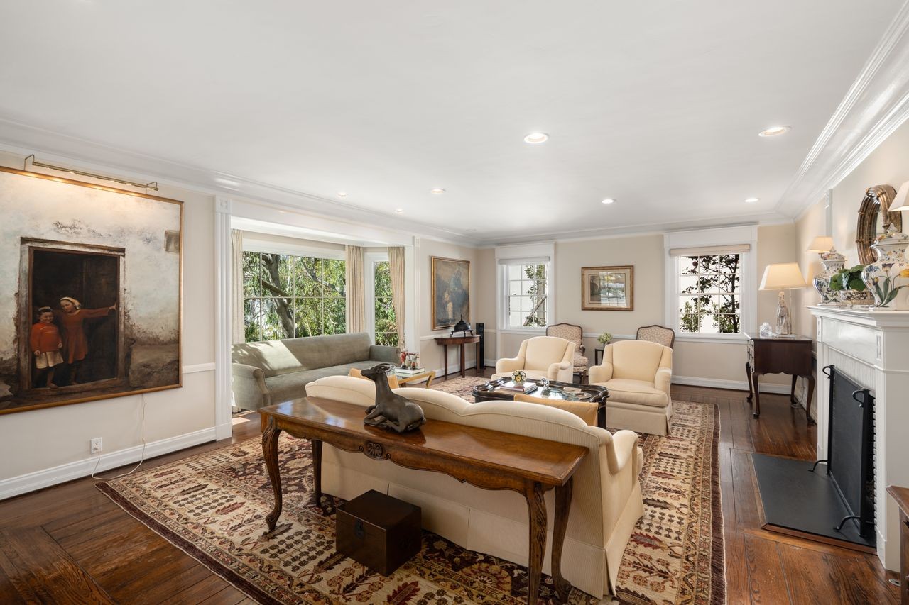 Elfyer - Los Angeles, CA House - For Sale