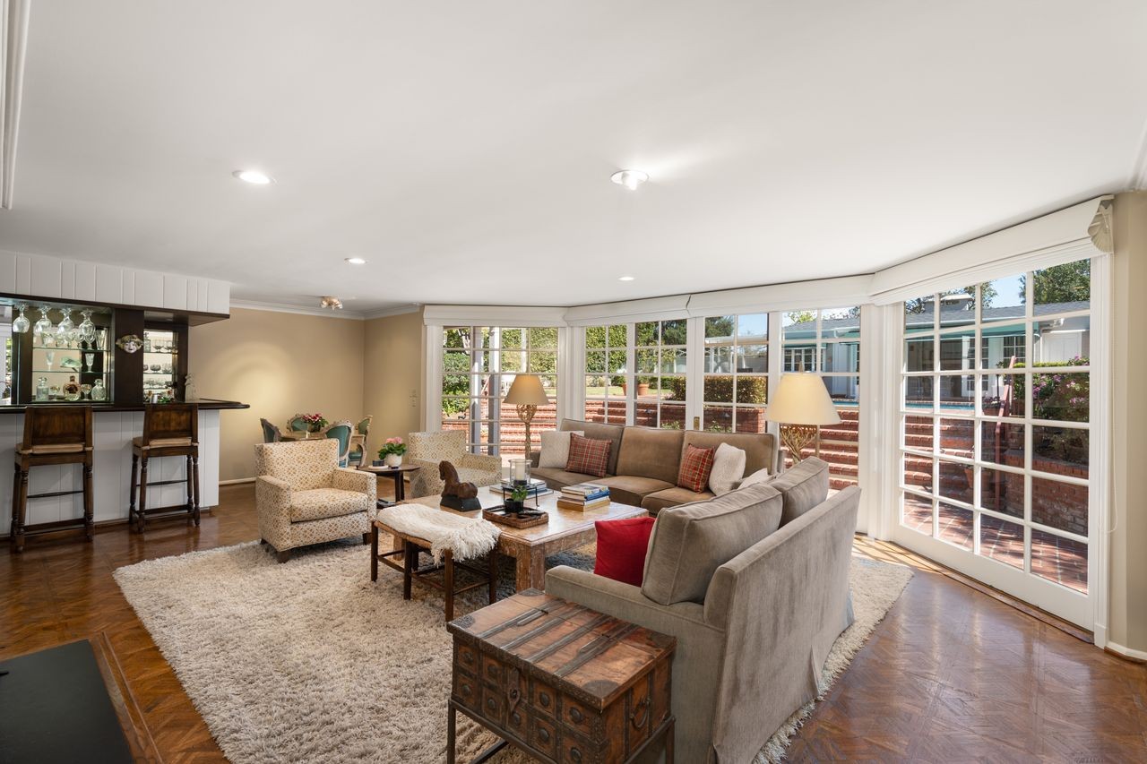 Elfyer - Los Angeles, CA House - For Sale