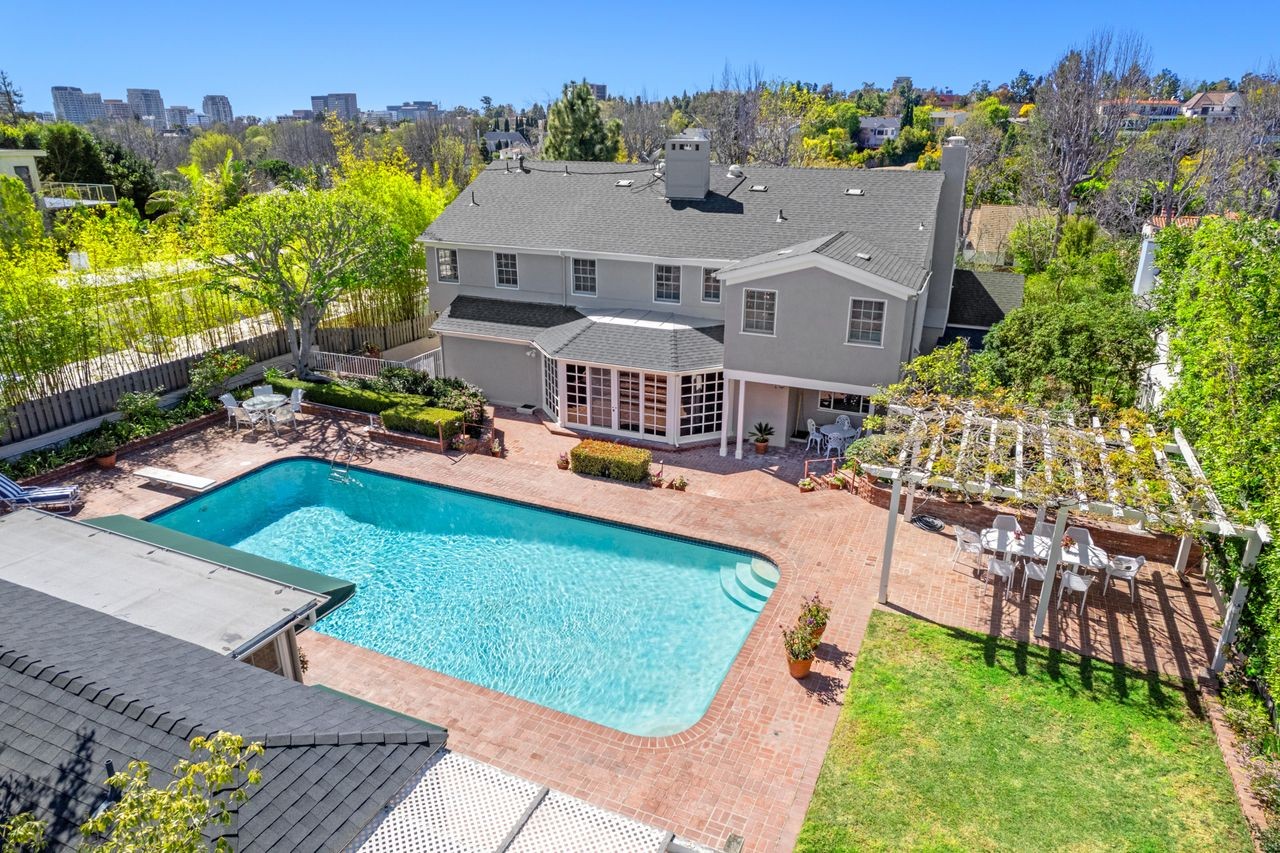 Elfyer - Los Angeles, CA House - For Sale