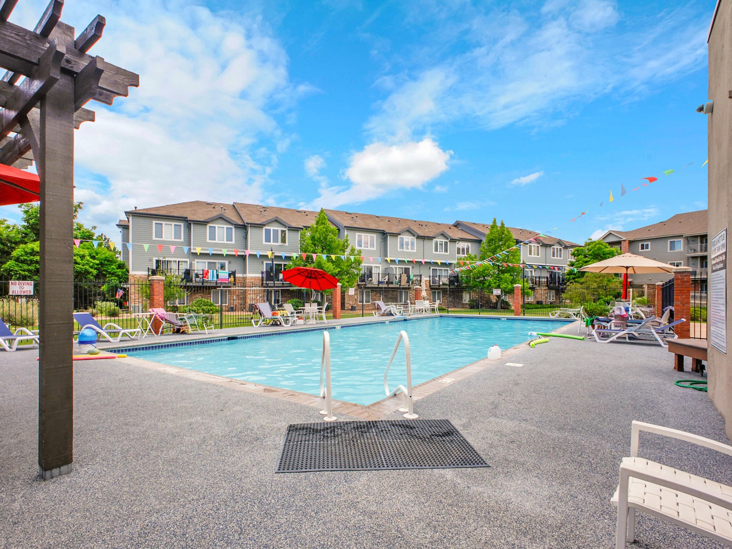 Elfyer - Littleton, CO House - For Sale