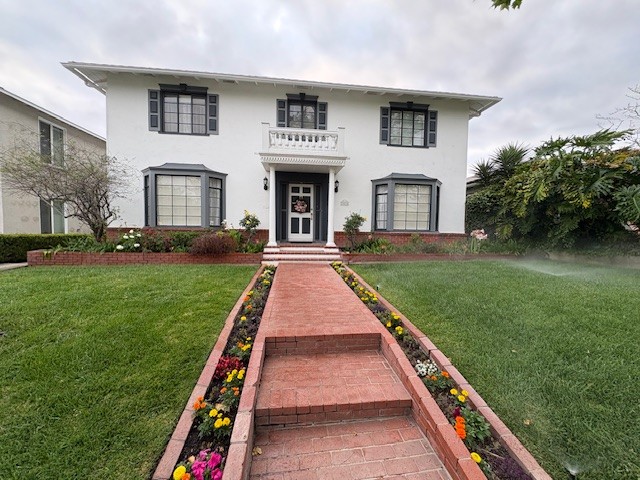 Elfyer - Long Beach, CA House - For Sale