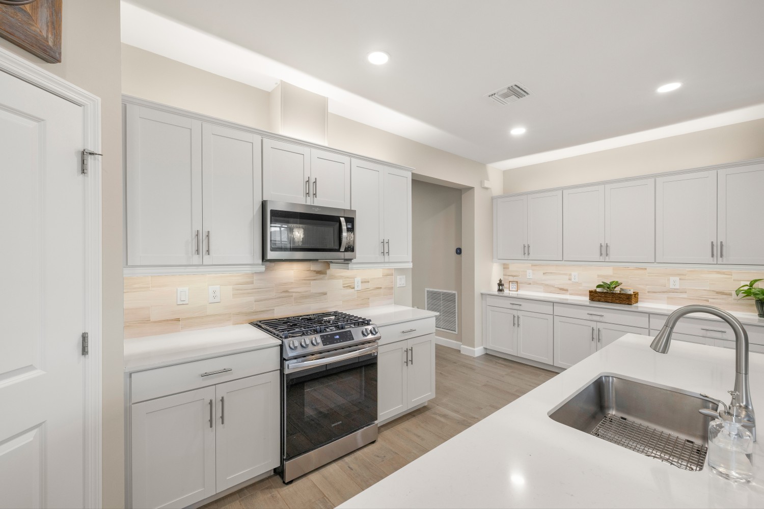 Elfyer - Estero, FL House - For Sale