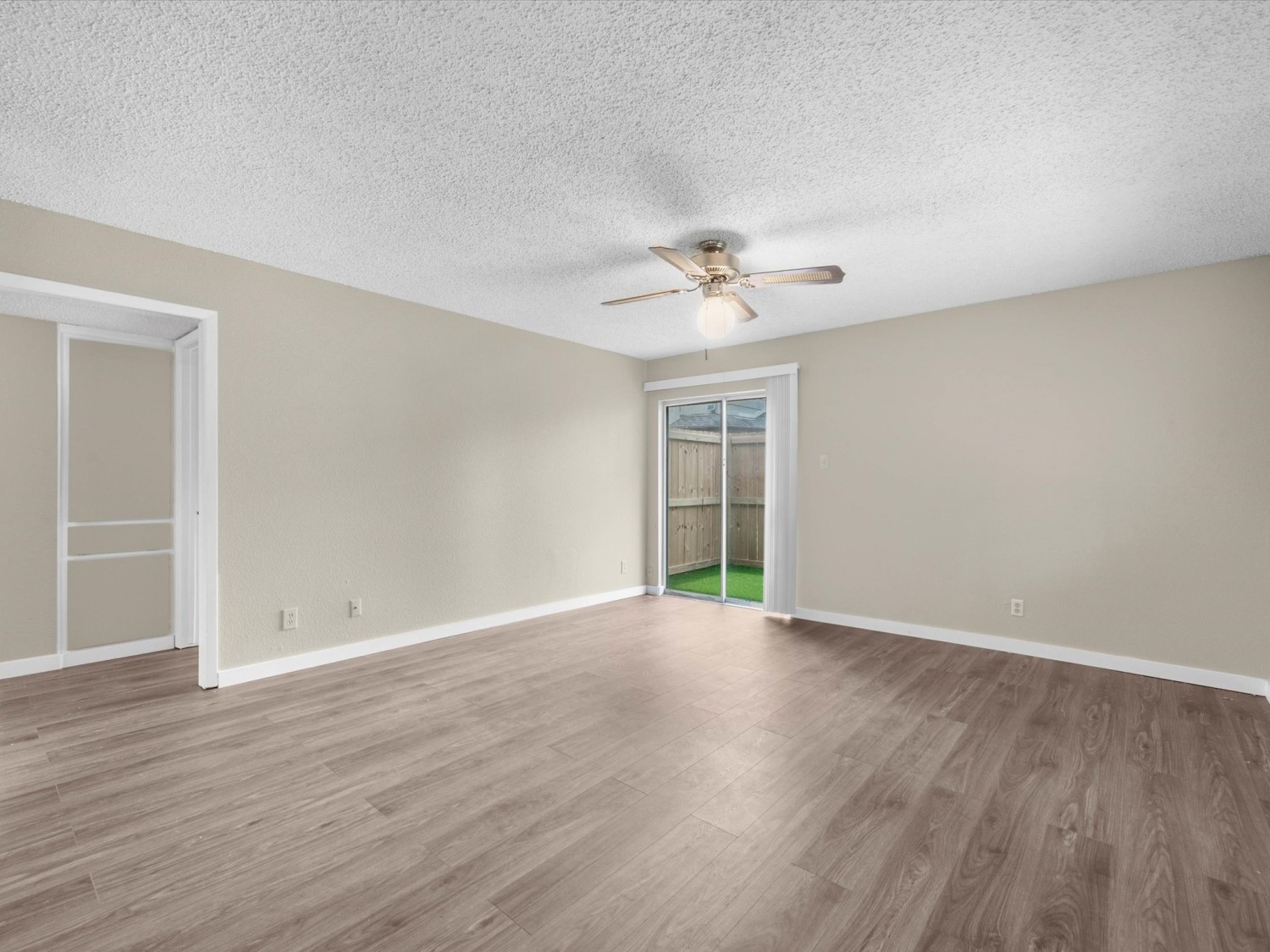 Elfyer - Houston, TX House - For Sale