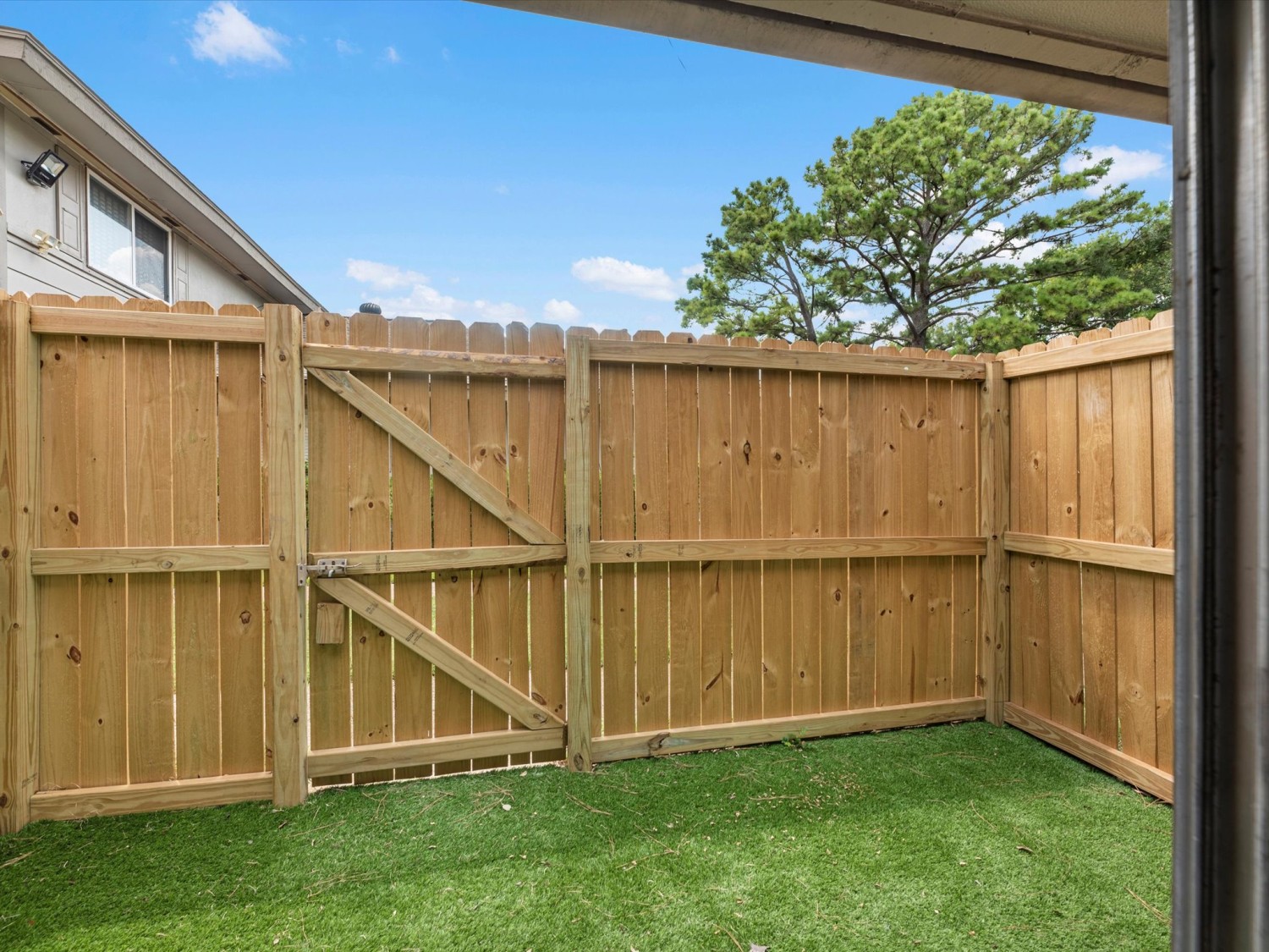 Elfyer - Houston, TX House - For Sale