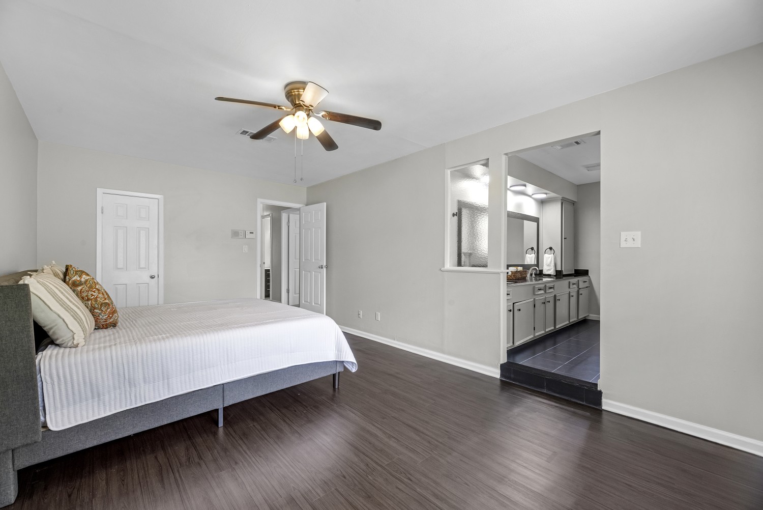 Elfyer - Houston, TX House - For Sale