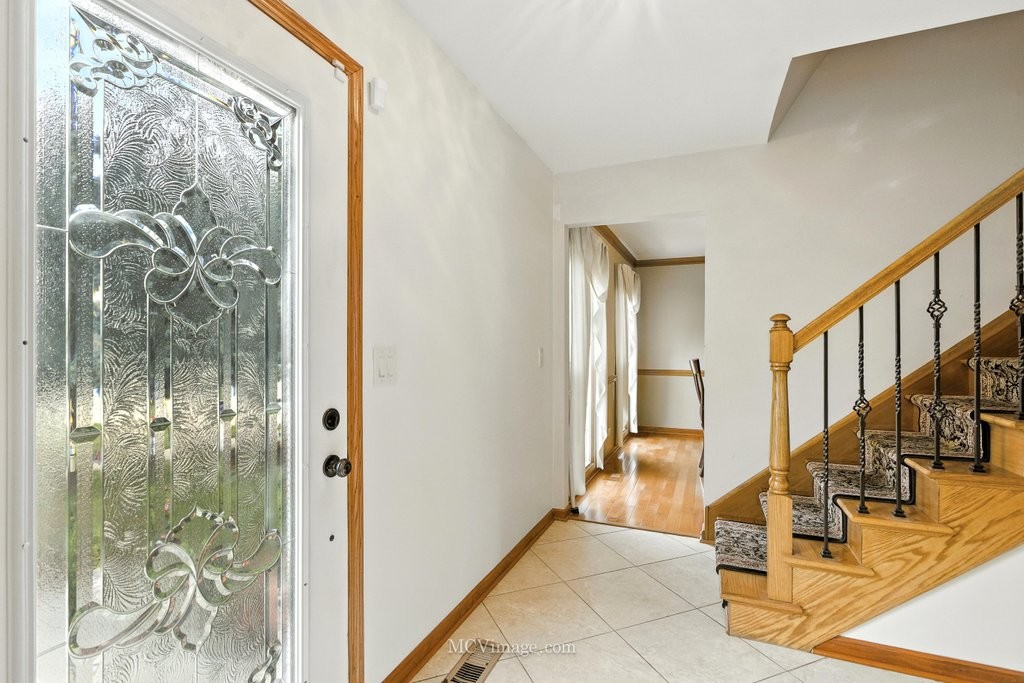 Elfyer - Hoffman Estates, IL House - For Sale