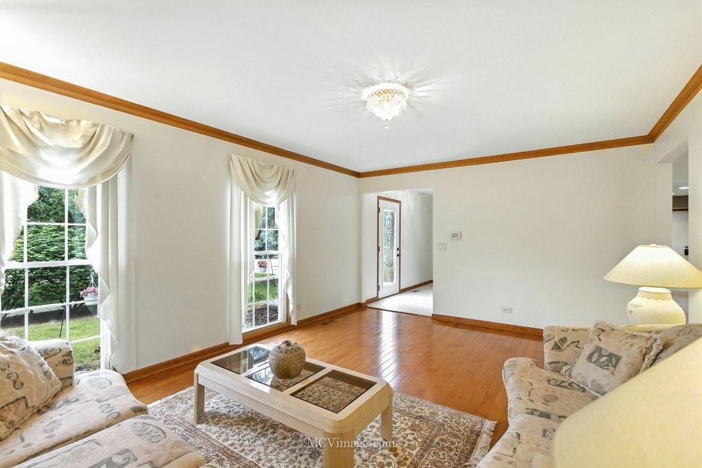 Elfyer - Hoffman Estates, IL House - For Sale