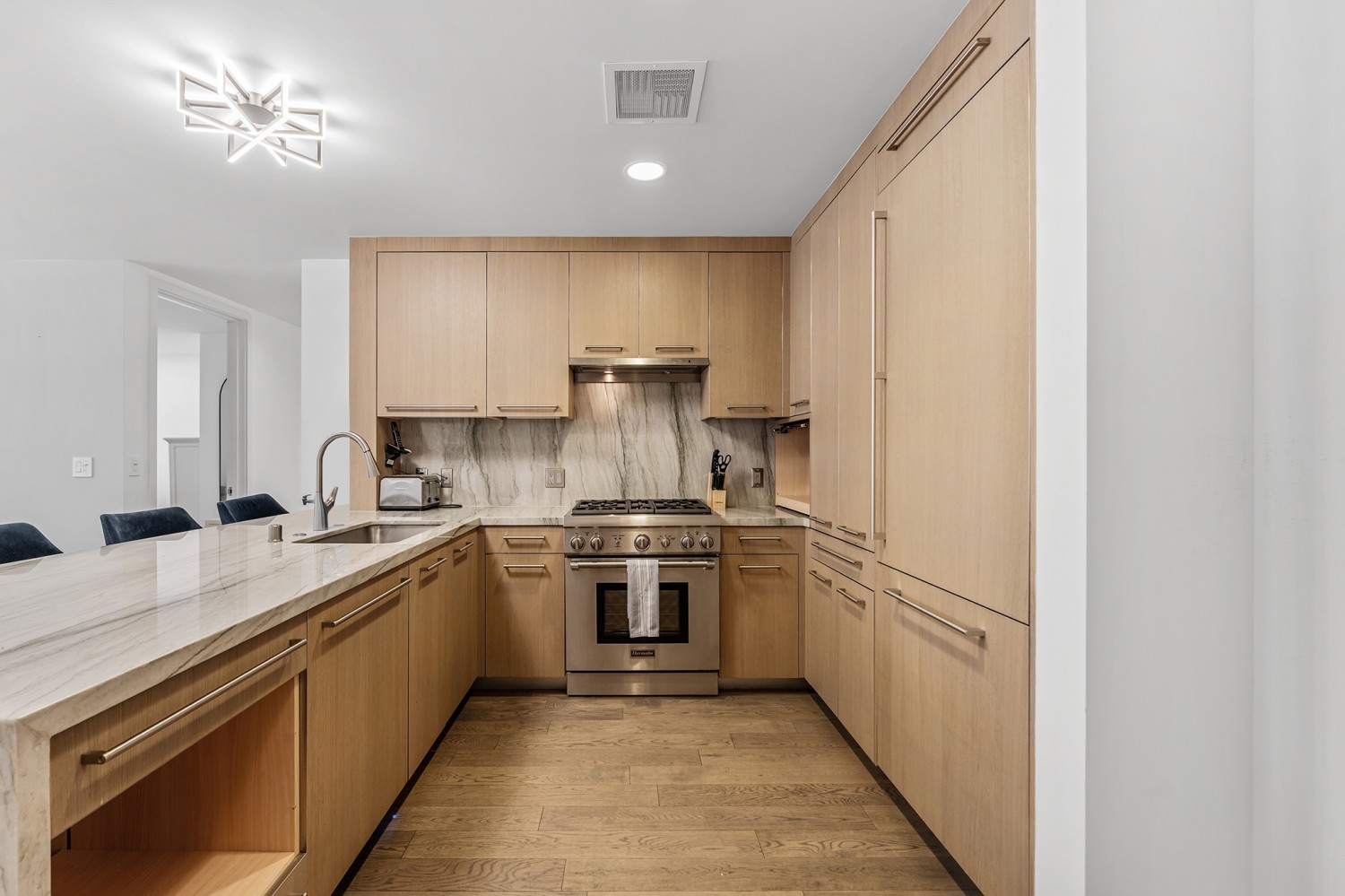 Elfyer - Santa Monica, CA House - For Sale