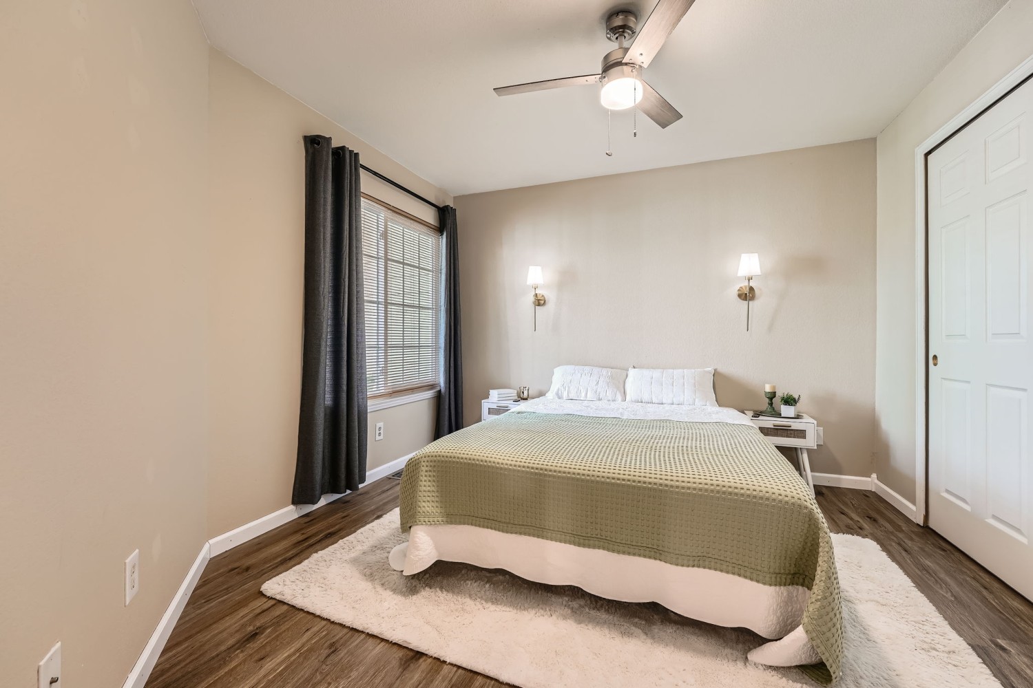 Elfyer - Aurora, CO House - For Sale