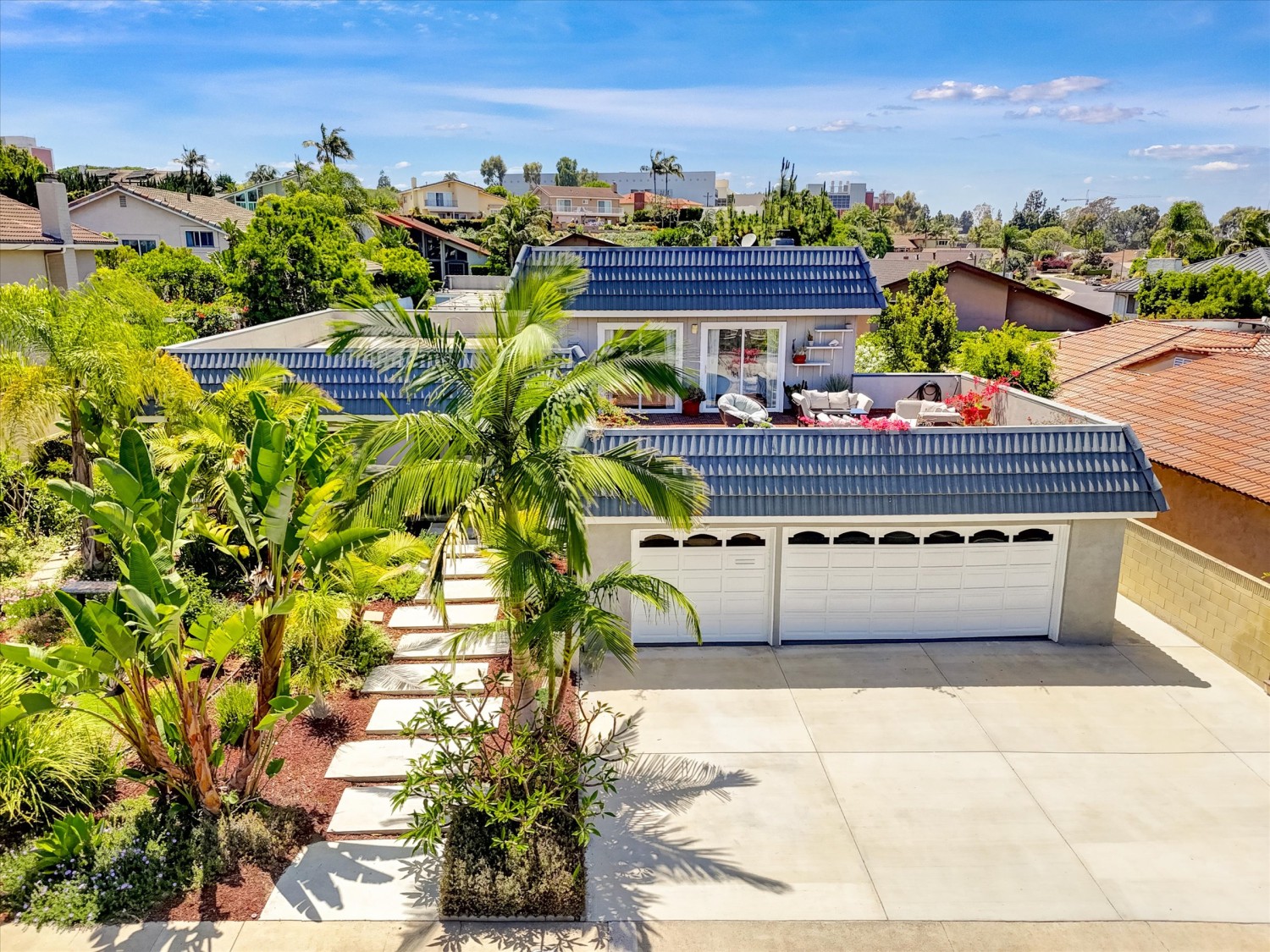 Elfyer - Long Beach, CA House - For Sale