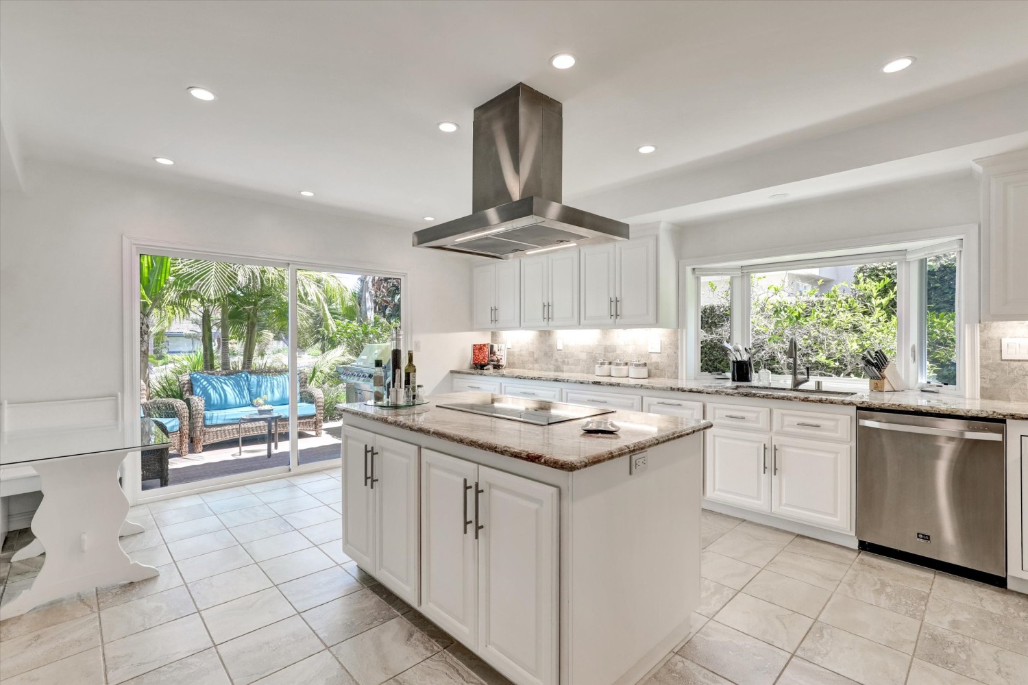 Elfyer - Long Beach, CA House - For Sale