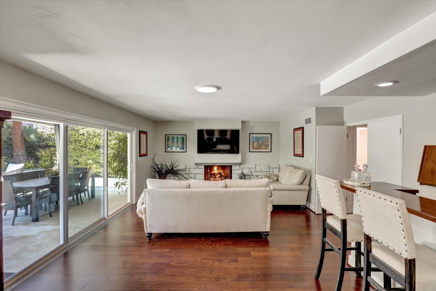 Elfyer - Long Beach, CA House - For Sale