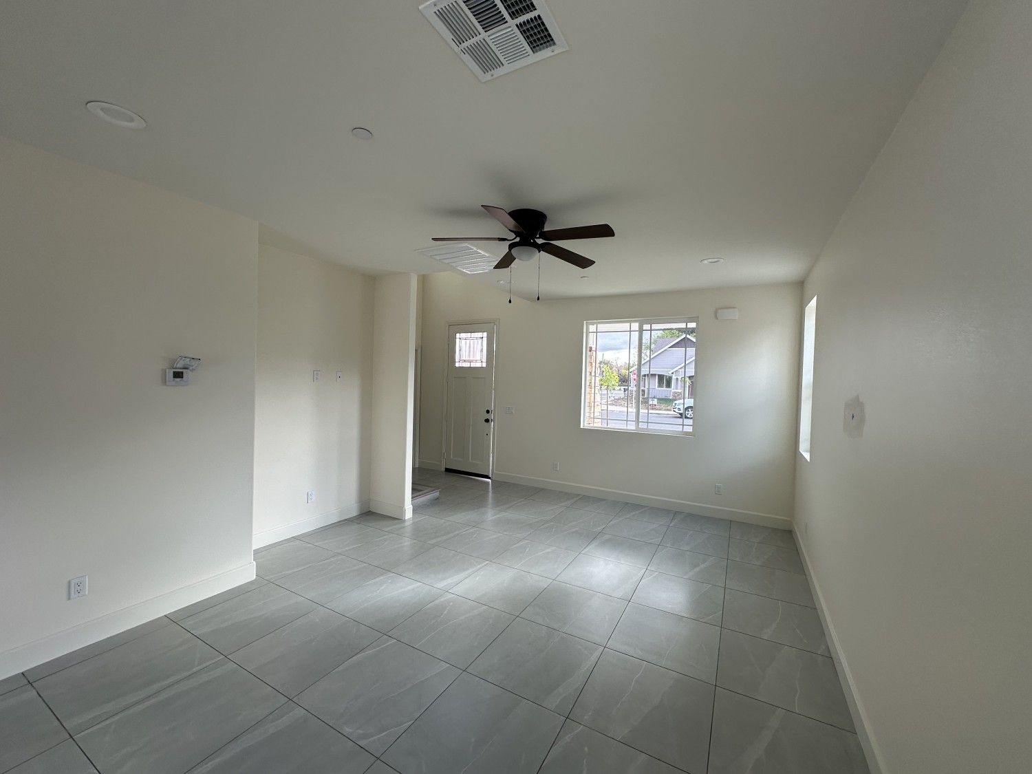Elfyer - Riverside, CA House - For Sale