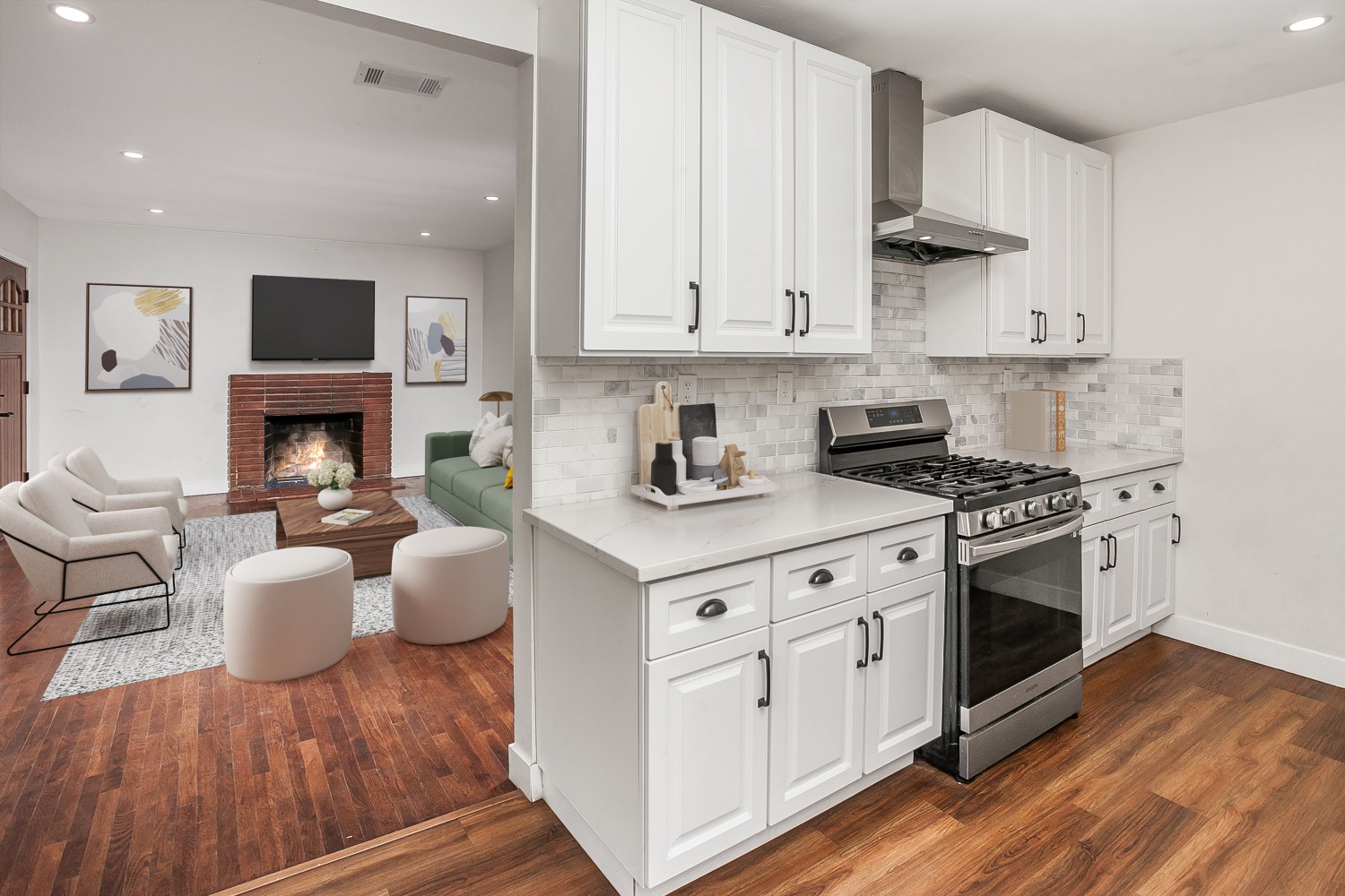 Elfyer - Sylmar, CA House - For Sale