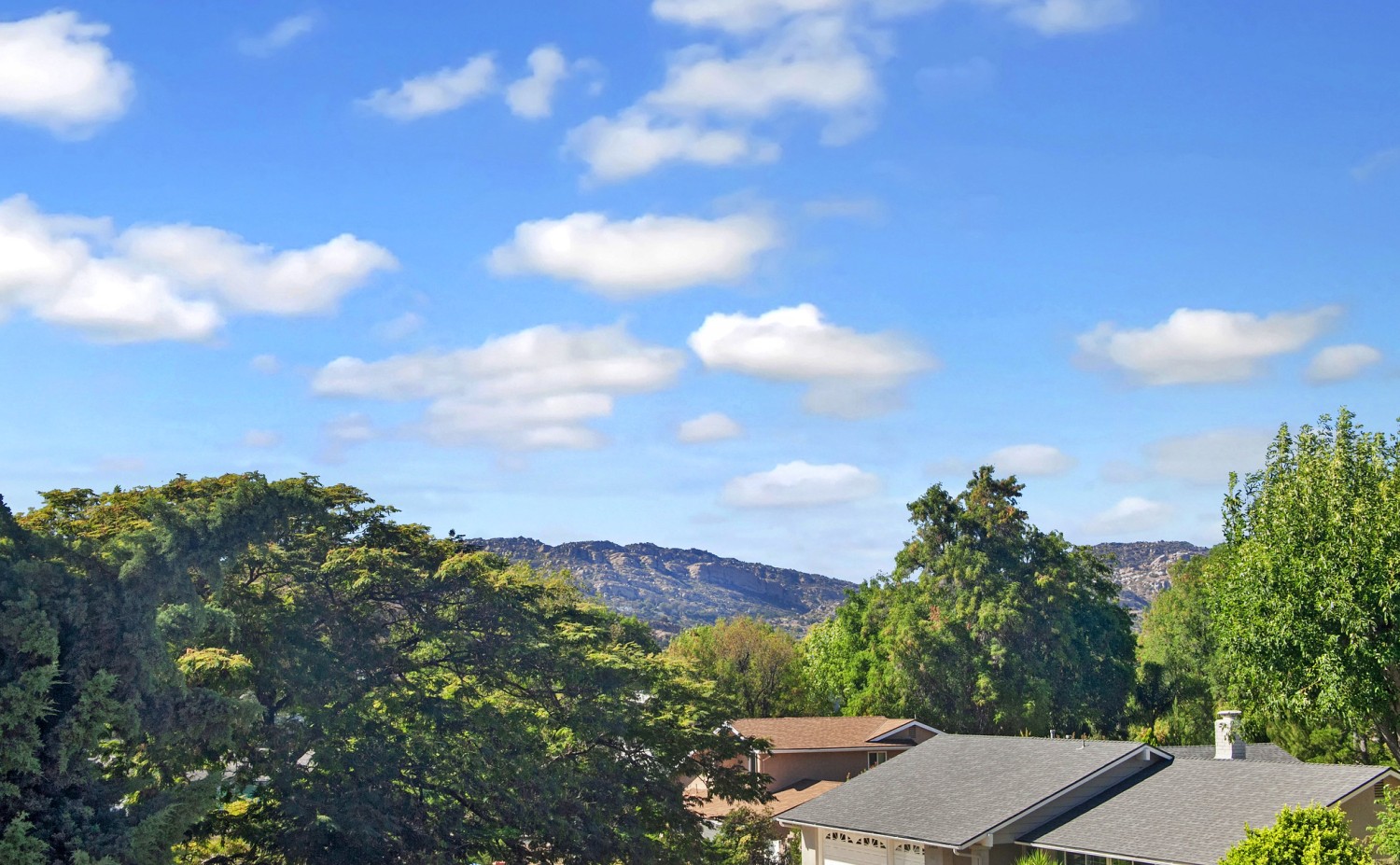 Elfyer - West Hills, CA House - For Sale