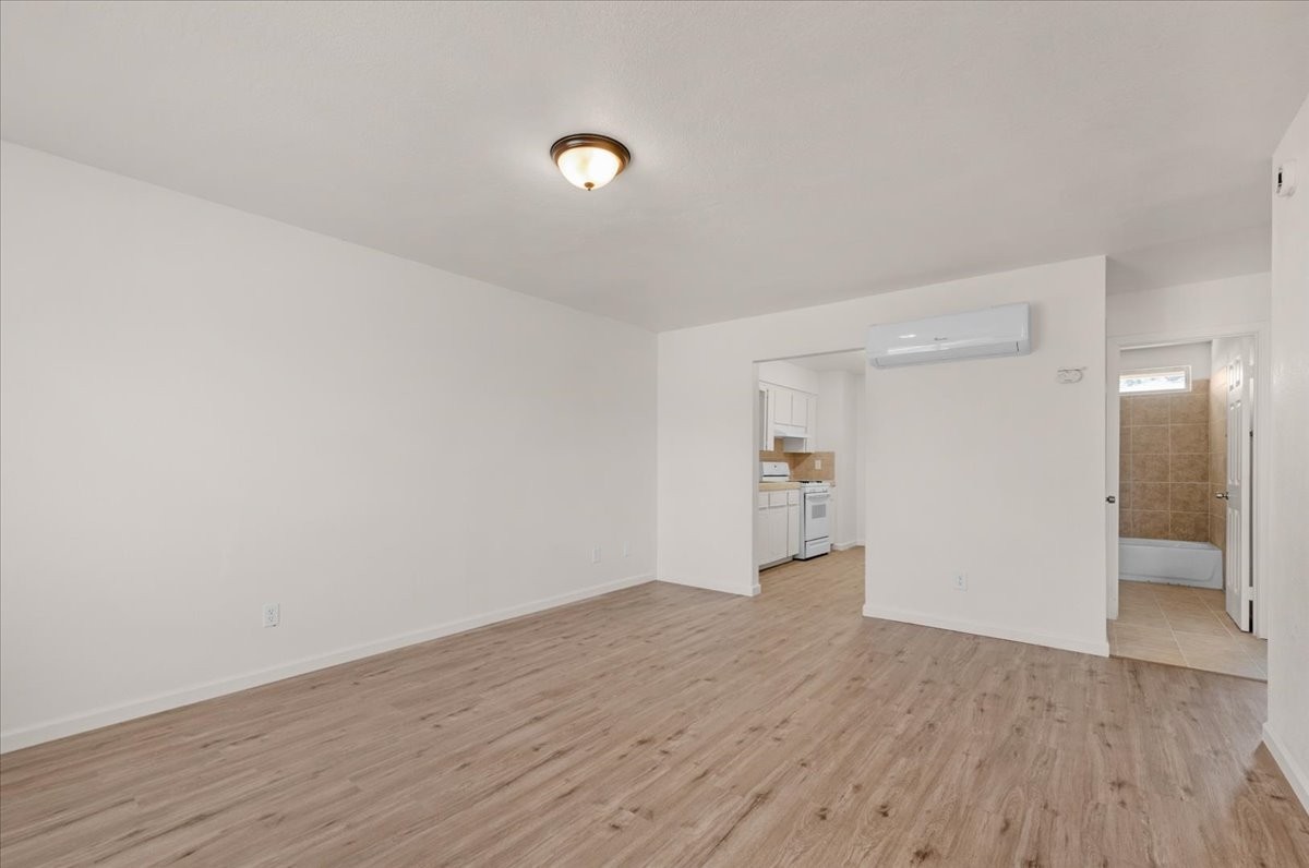 Elfyer - Hanford, CA House - For Sale