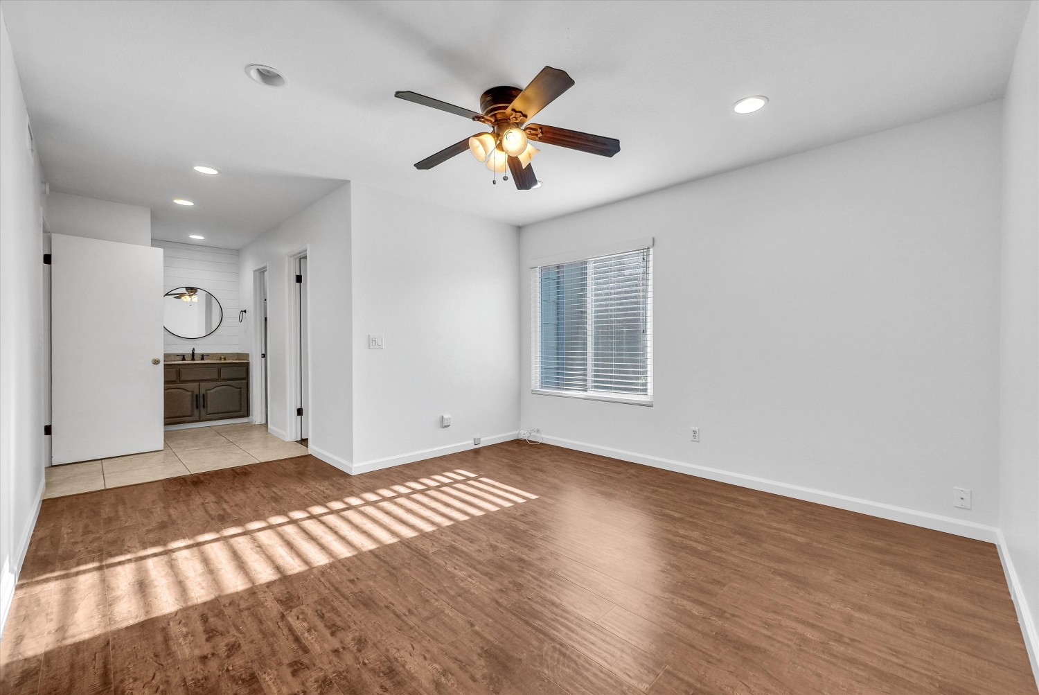 Elfyer - Corona, CA House - For Sale